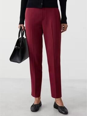 BANANA REPUBLIC NWT WOMENS HAYDEN TAPERED PANT IN WINE-SIZE 4